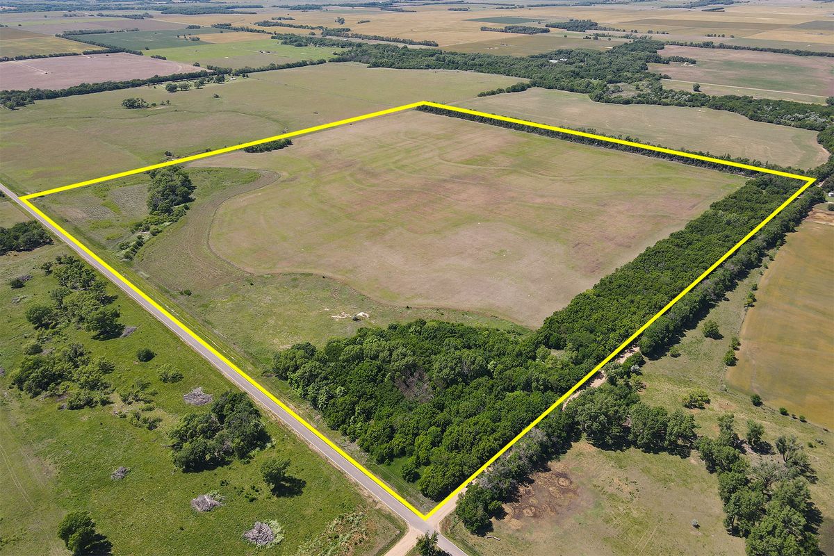 (Langdon) ABSOLUTE 155 +/ Acres, 155+/ Acres on W. Pretty Prairie Rd