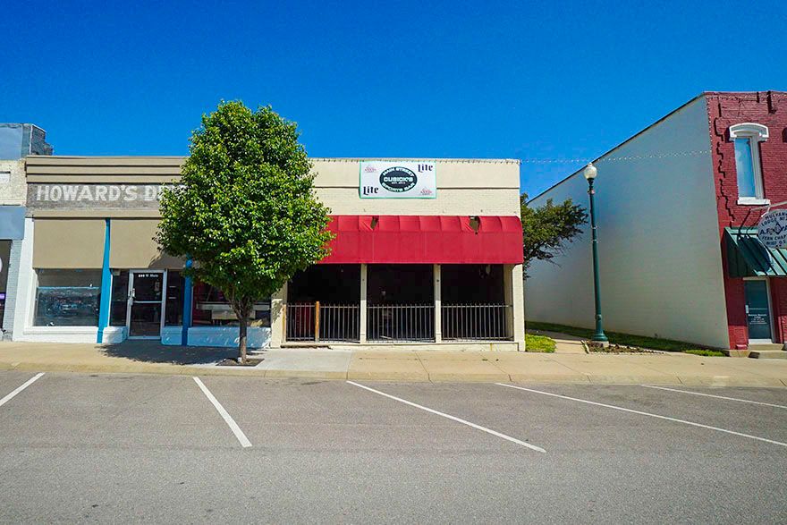 (MULVANE) ABSOLUTE 2,825 Sq. Ft. Commercial Building, 108 W Main St ...